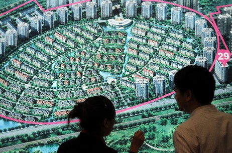 开发商自述如何勾结地方官员囤地